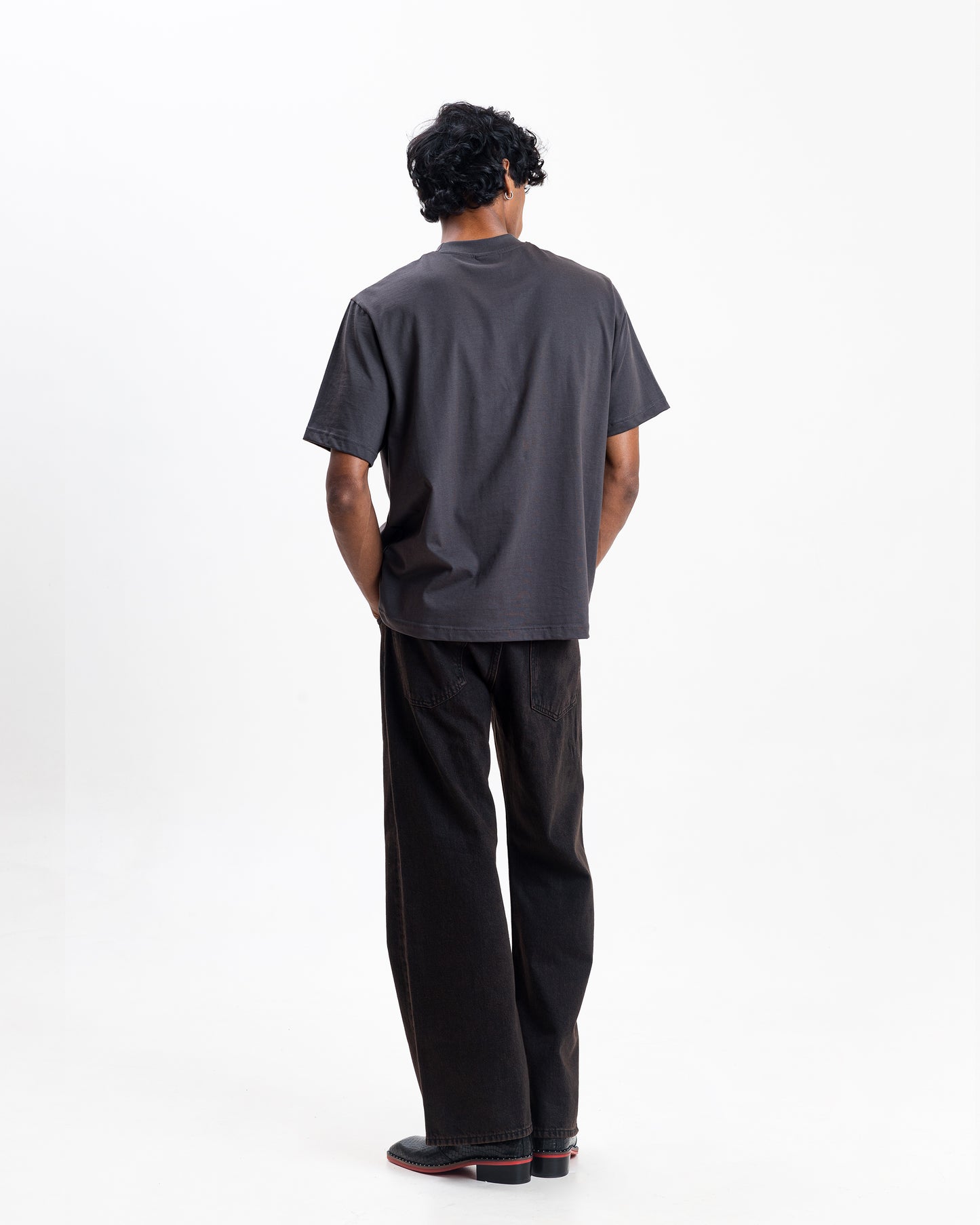 GRAPHITE ESSENTIAL T-SHIRT (Unisex)
