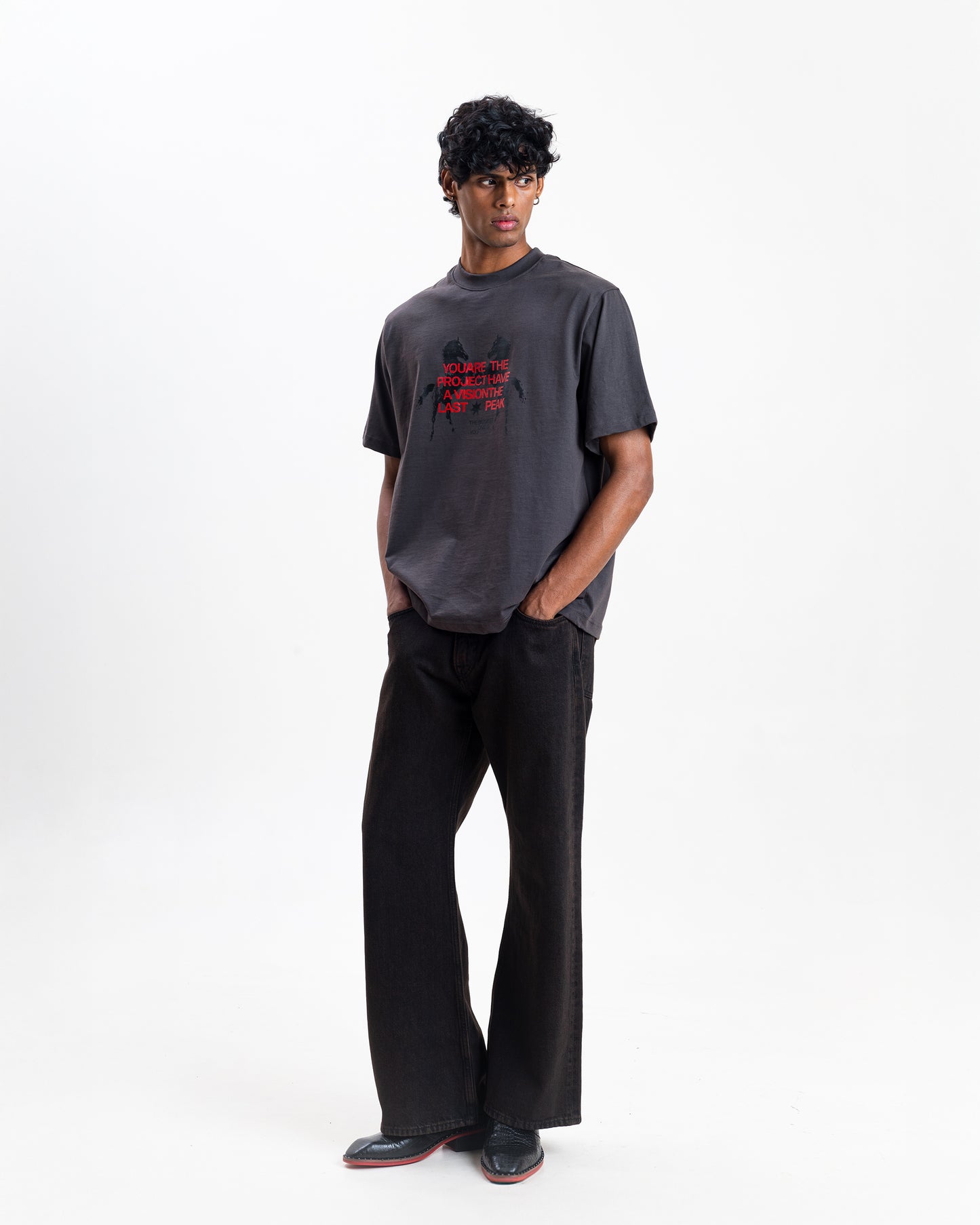 GRAPHITE ESSENTIAL T-SHIRT (Unisex)