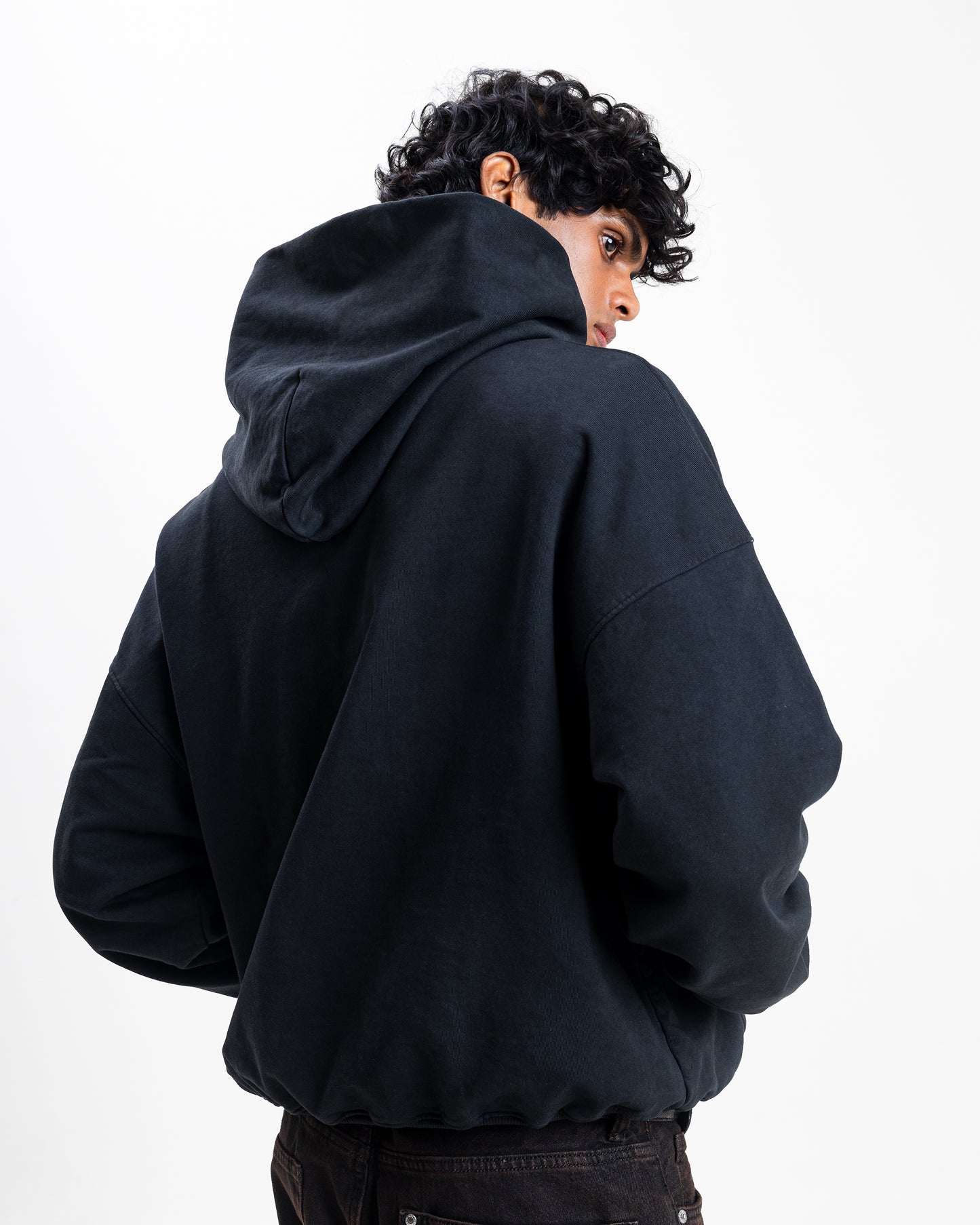 ARCHIVE BLACK HOODIE (Unisex)